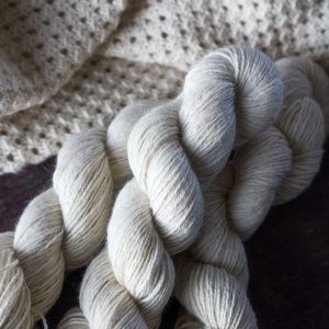 DK - 100% alpaca yarn, natural white