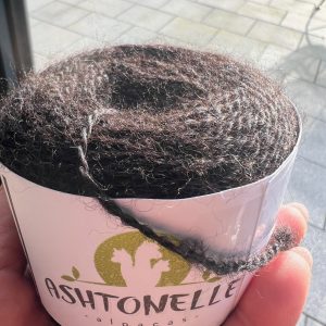 4-ply - 100% alpaca yarn, natural black