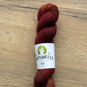4-ply  - Hand-dyed 100% alpaca yarn -Rosehip Flame